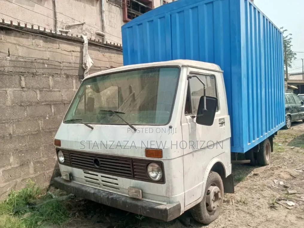 Volkswagen LT 1999 Blue