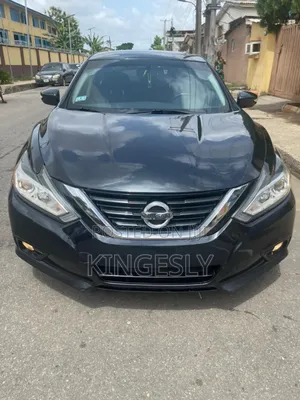 Nissan Altima 2.5 SV 2016 Black