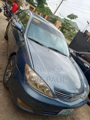 Toyota Camry 2004 Blue