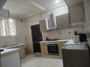 4bdrm Townhouse / Terrace in Apo Legislative, Zone B for rent