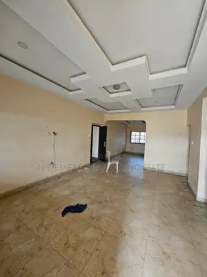 3bdrm Block of Flats in Durumi for rent