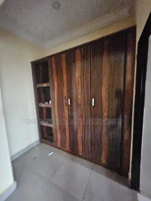 3bdrm Block of Flats in Durumi for rent