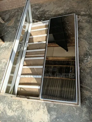 Top-Notch Aluminium Frameless Transom Window