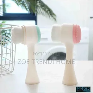 Original Face Brush