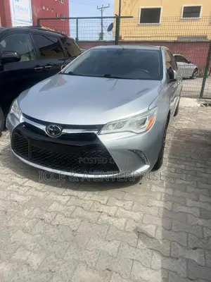 Toyota Camry XSE 4dr Sedan (3.5L 6cyl 6A) 2015 Silver