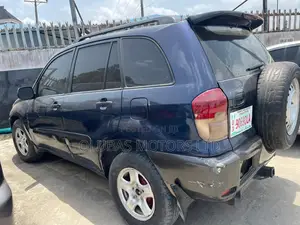 Toyota RAV4 Automatic 2003 Black