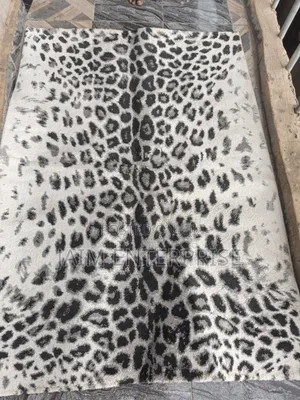 4 by 6 Turkish Center Rug