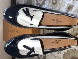 Vuitton Tassel Loafers (Two-Tone / Patent Leather Style)