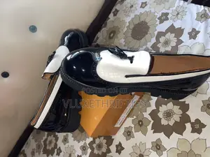 Vuitton Tassel Loafers (Two-Tone / Patent Leather Style)