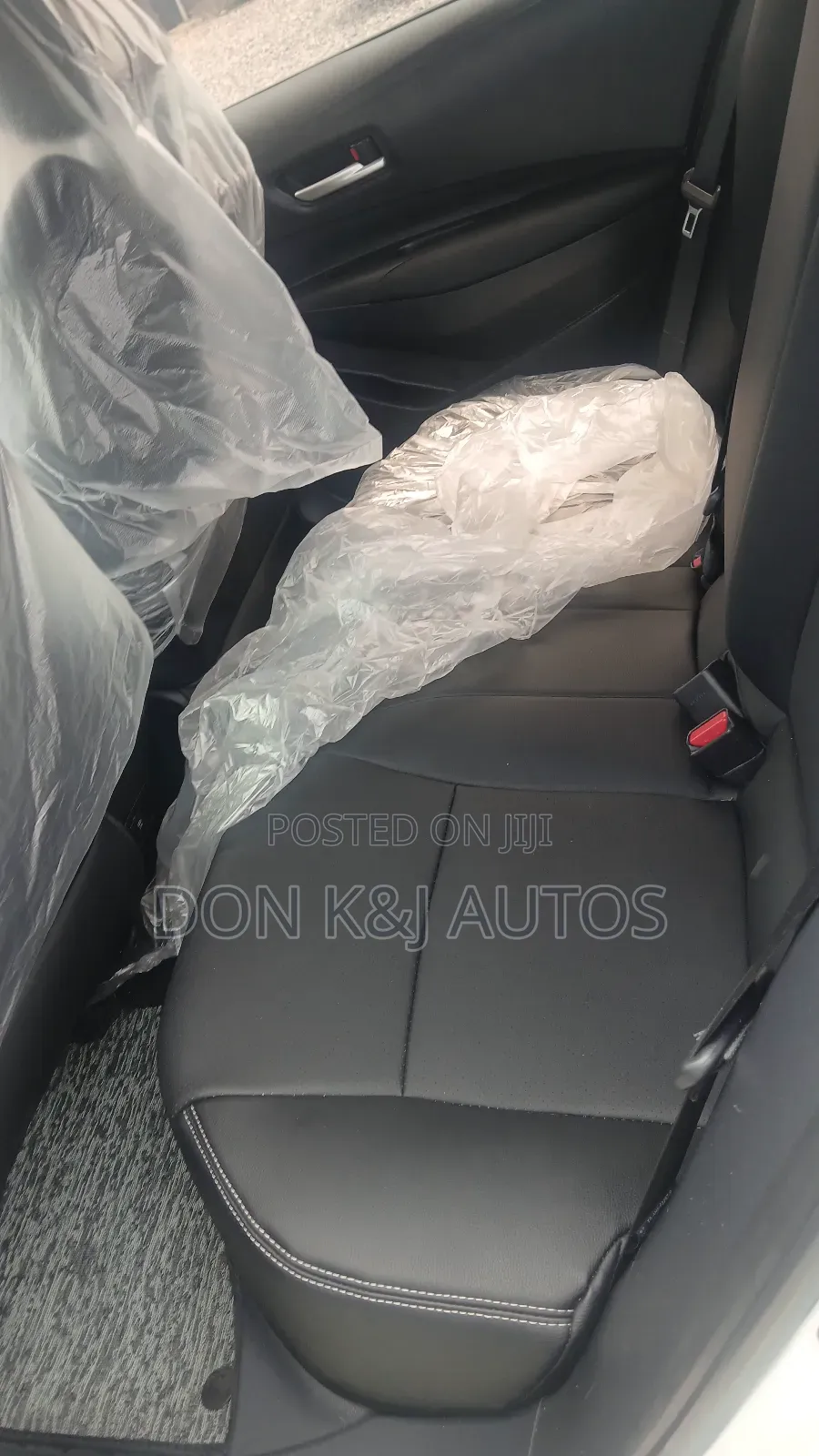 Toyota Corolla LE 2023 White