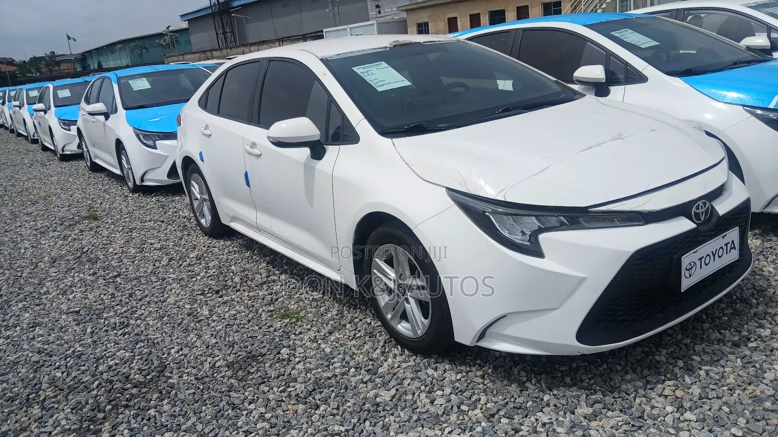 Toyota Corolla LE 2023 White