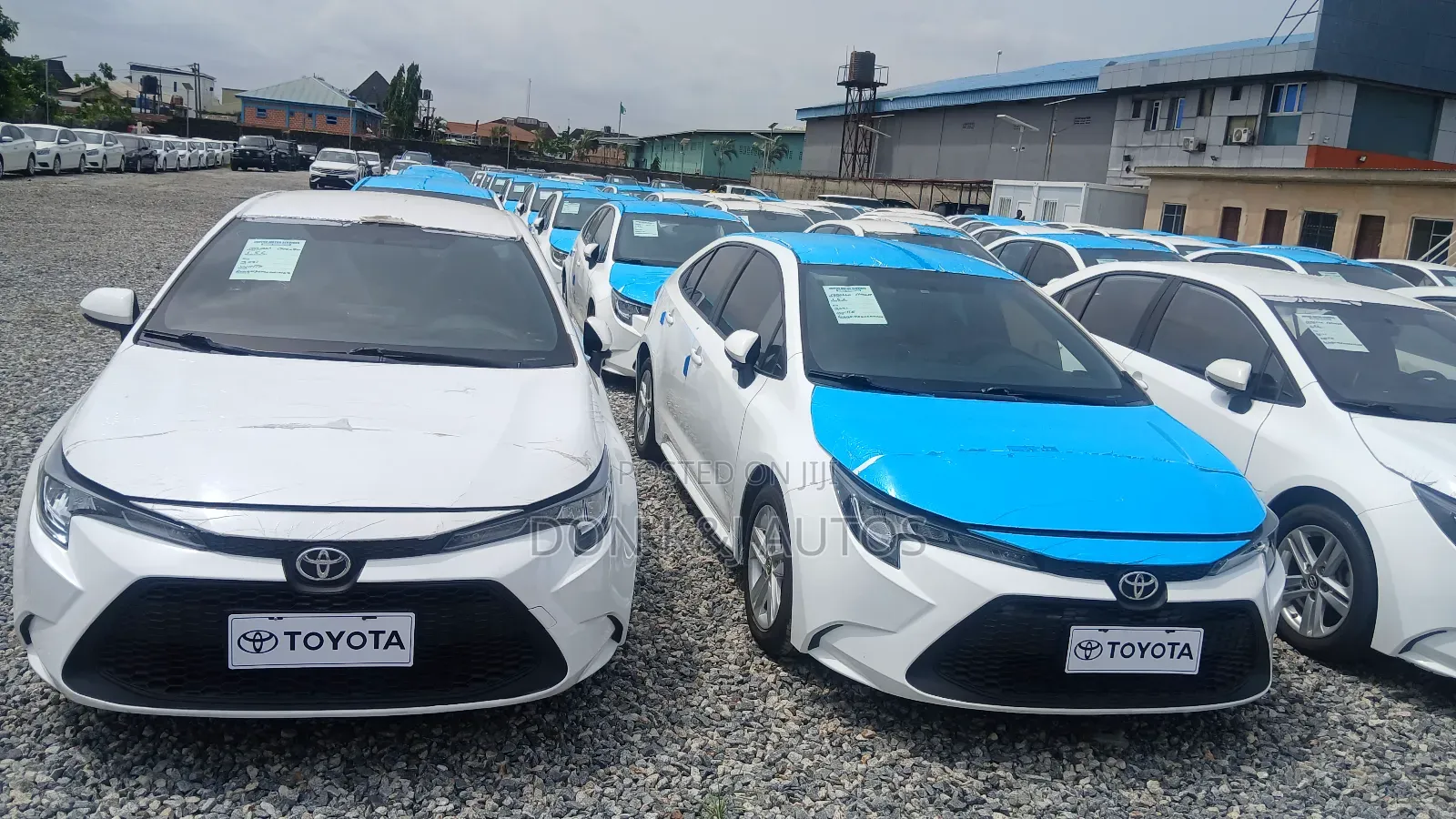 Toyota Corolla LE 2023 White