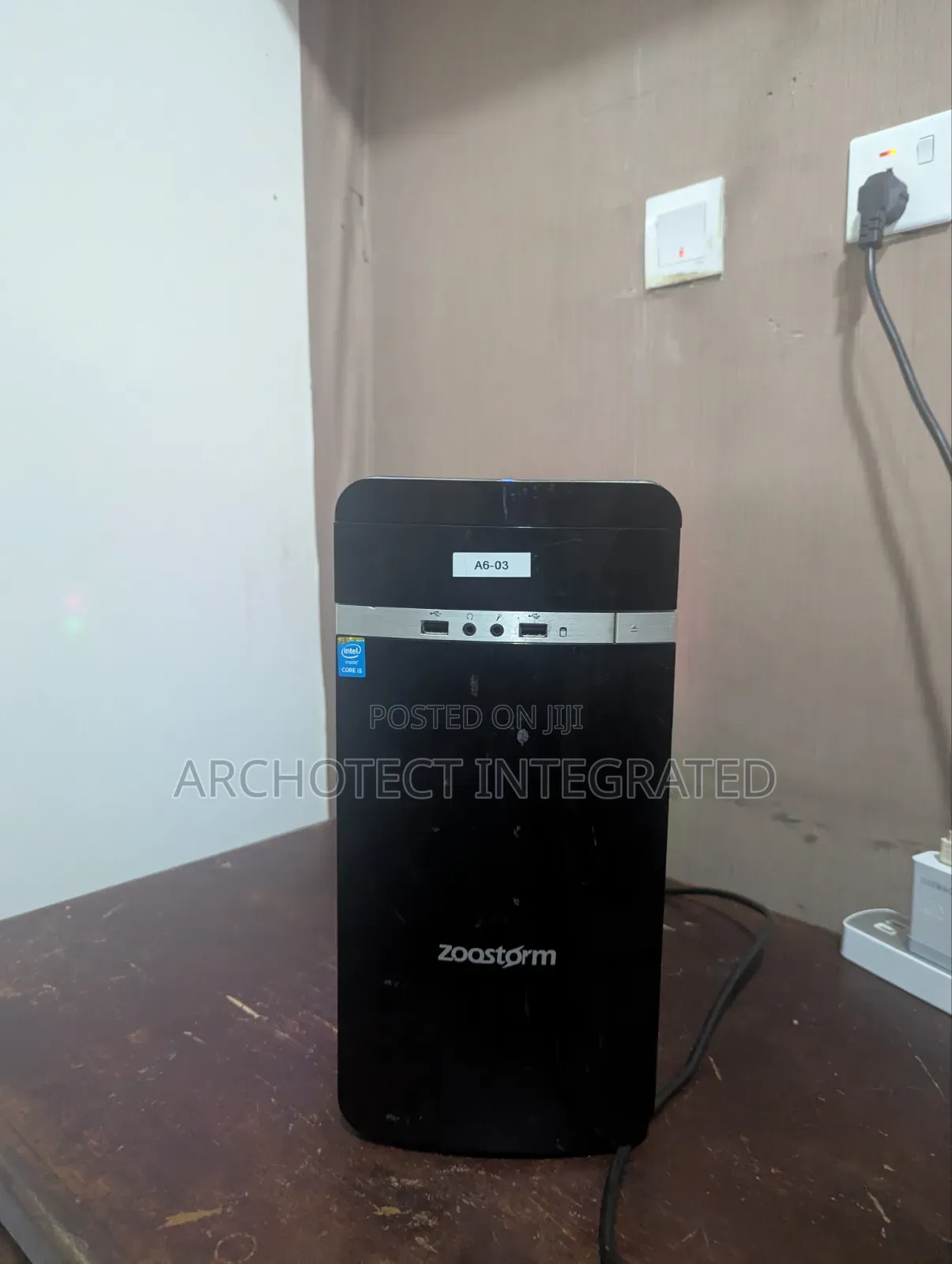 Desktop Computer 16GB Intel Xeon HDD+SSD 640GB