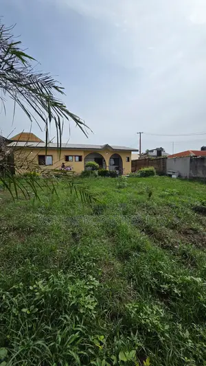 2bdrm Bungalow in Progressive Estat, Akala Express for sale