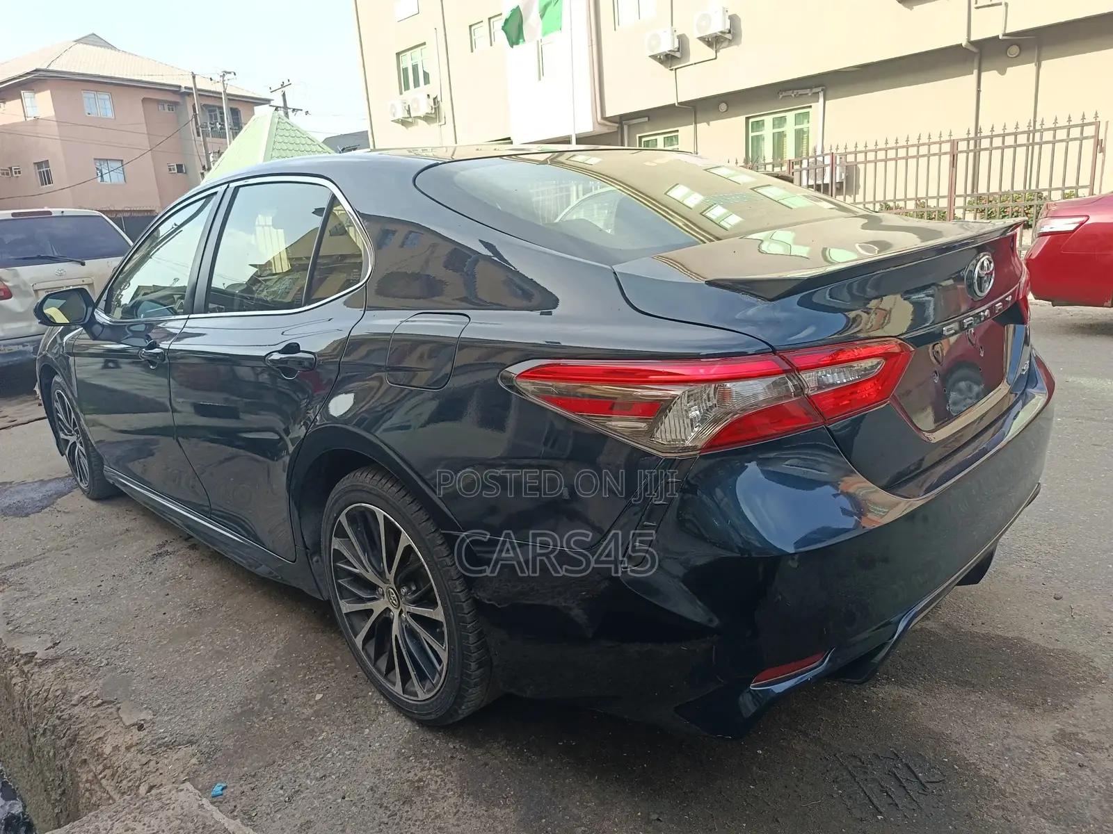 Toyota Camry 2018 Green