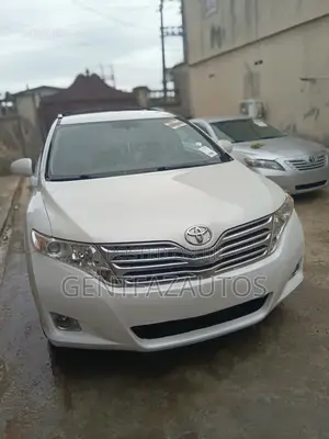 Toyota Venza 2010 White