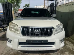 Toyota Land Cruiser Prado 4.0 Petrol TX-L 2012 White