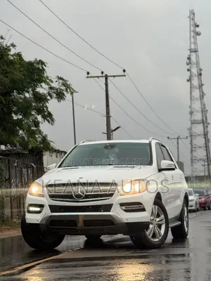 Mercedes-Benz M Class ML350 4MATIC 4dr SUV AWD (3.5L 6cyl 7A) 2015