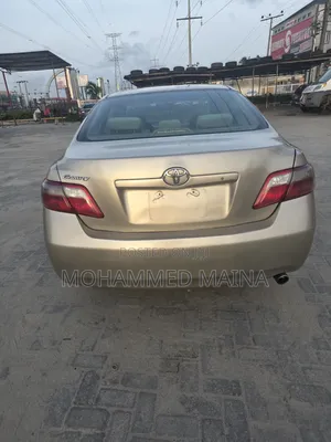 Toyota Camry 2008 Gold