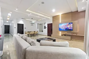 Furnished 3bdrm Apartment in Parkview Estate for rent