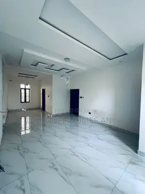 2bdrm Apartment in Off Lekki-Epe Expressway for rent