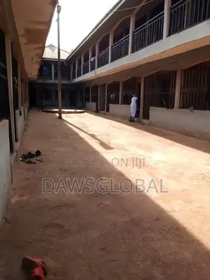 1bdrm Block of Flats in Ekpoma for sale