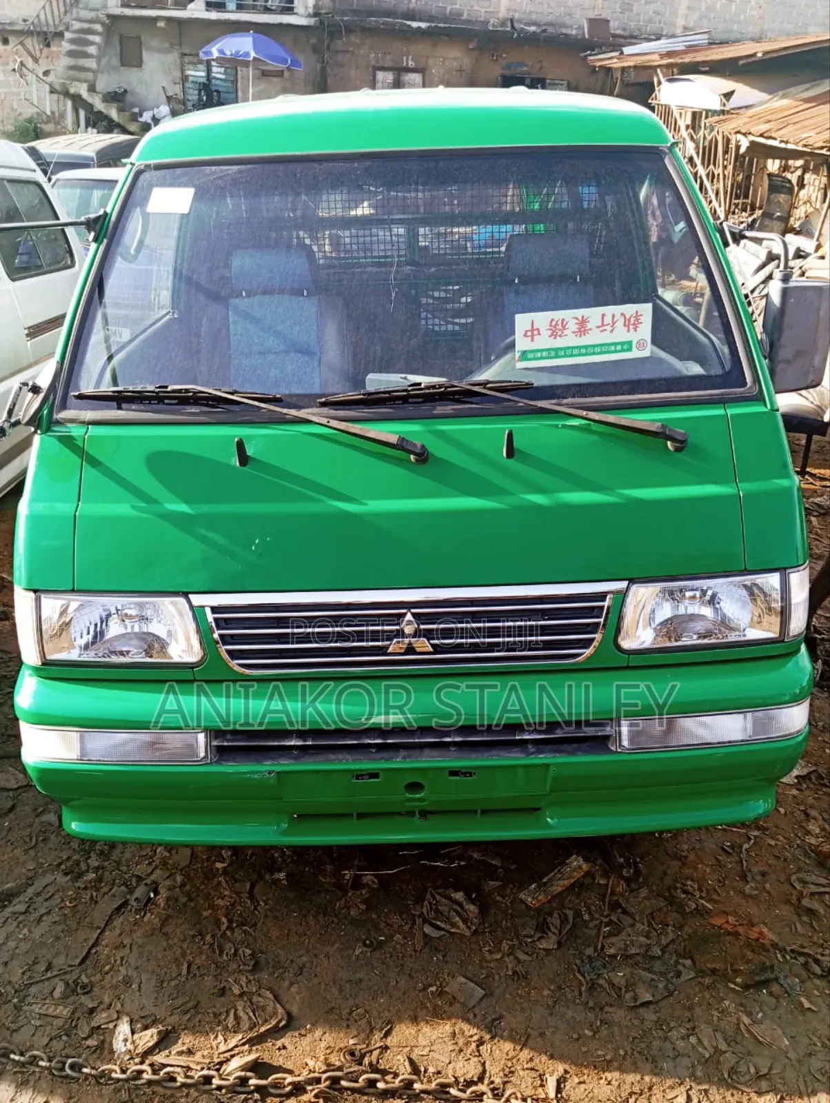 Mitsubishi Delica 2013