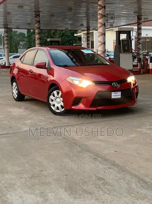 Toyota Corolla 2015 Red