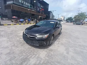Toyota Camry SE 4dr Sedan (2.5L 4cyl 6A) 2016 Black