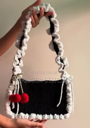 Crochet Ruffle Bags