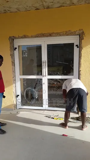 Aluminium Hindge Door