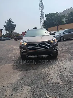 Hyundai Santa Fe Limited 4dr SUV AWD (3.3L 6cyl 6A) 2015 Brown
