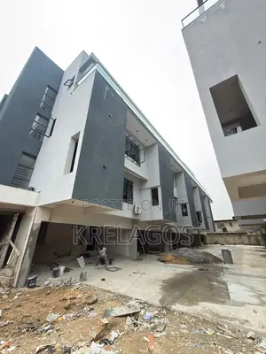 4bdrm Penthouse in Adeola Odeku for sale