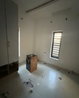Mini Flat in Agungi for rent