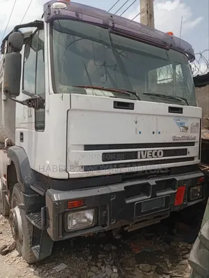 Iveco Tipper Truck With 12tyres