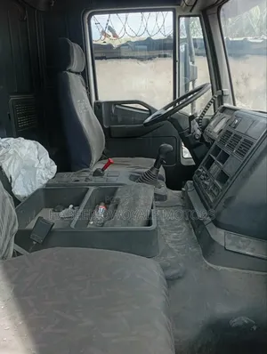 Iveco Tipper Truck With 12tyres