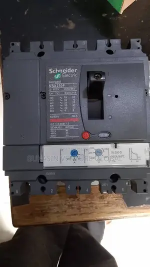 McCb Breaker 250amps