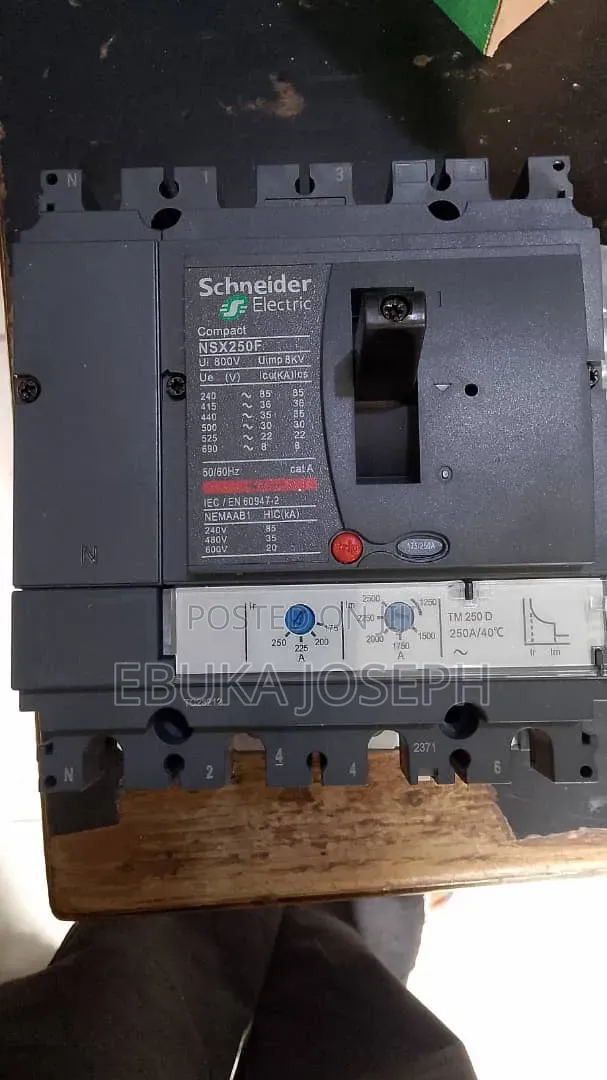 McCb Breaker 250amps