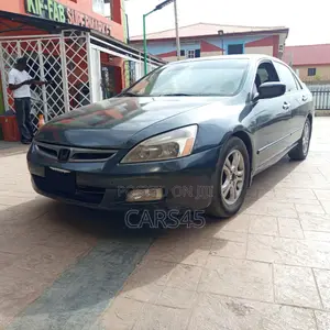 Honda Accord 2006 Gray