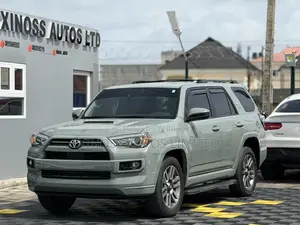 Toyota 4-Runner TRD Sport 2WD 2023 Maroon