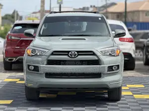 Toyota 4-Runner TRD Sport 2WD 2023 Maroon