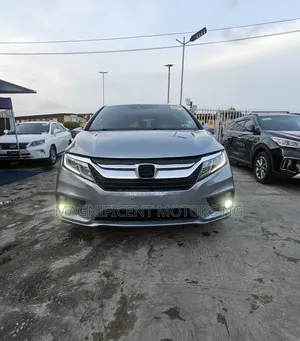 Honda Odyssey EX 2019 Silver
