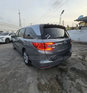 Honda Odyssey EX 2019 Silver