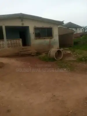 8bdrm House in Ado for sale