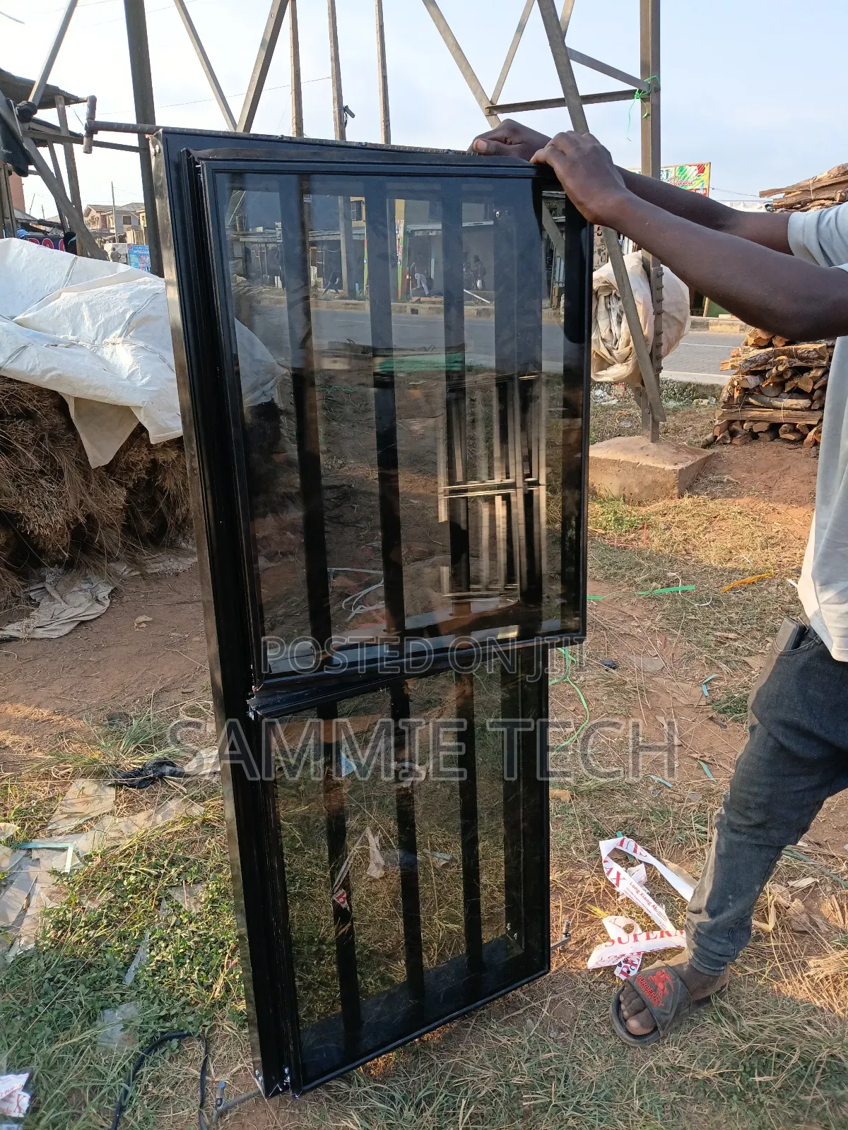 Fframeless Windows With Inner Buglaries and Inner Net