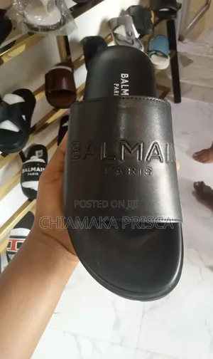 Clothing and Fashionable Shoes for Unisex