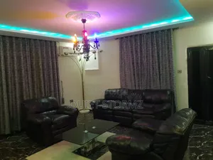 3jd Lavishly Furnished 2-Bed Apartment
