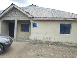 4bdrm House in Dosmark Estate, Ikorodu for sale