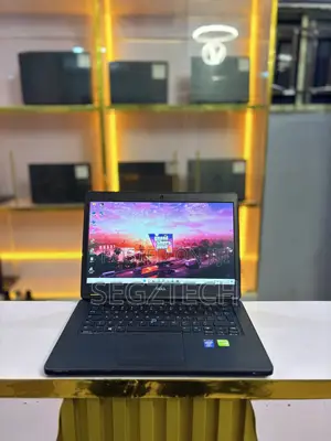 Laptop Dell Latitude 5450 16GB Intel Core i7 SSD 256GB