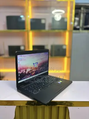 Laptop Dell Latitude 5450 16GB Intel Core i7 SSD 256GB